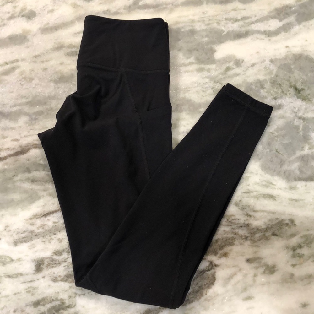 Athleta Salutation Stash Pocket Leggings